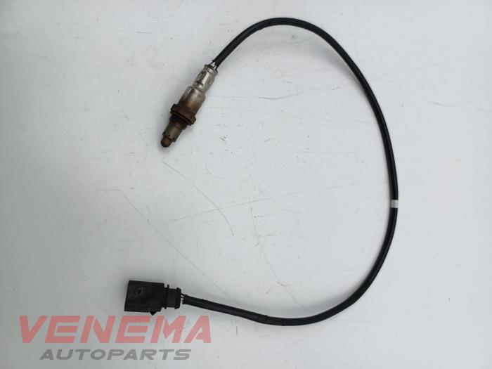 Lambda probe from a Audi A3 Sportback (8VA/8VF) 1.5 35 TFSI 16V 2019