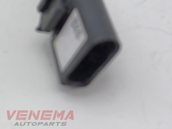 Lambda probe from a Audi A3 Sportback (8VA/8VF) 1.5 35 TFSI 16V 2019