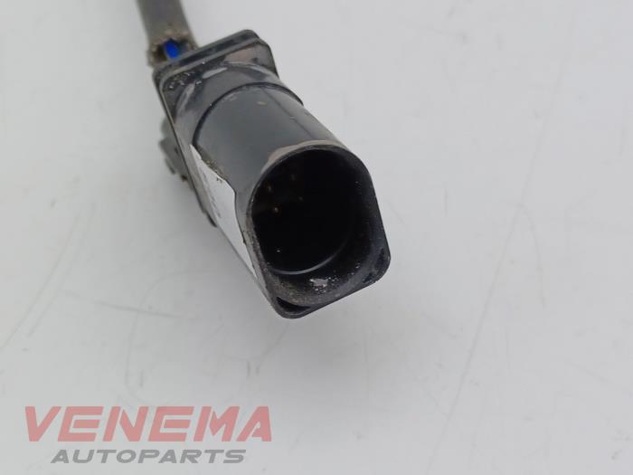 Lambda probe from a Audi A3 Sportback (8VA/8VF) 1.5 35 TFSI 16V 2019