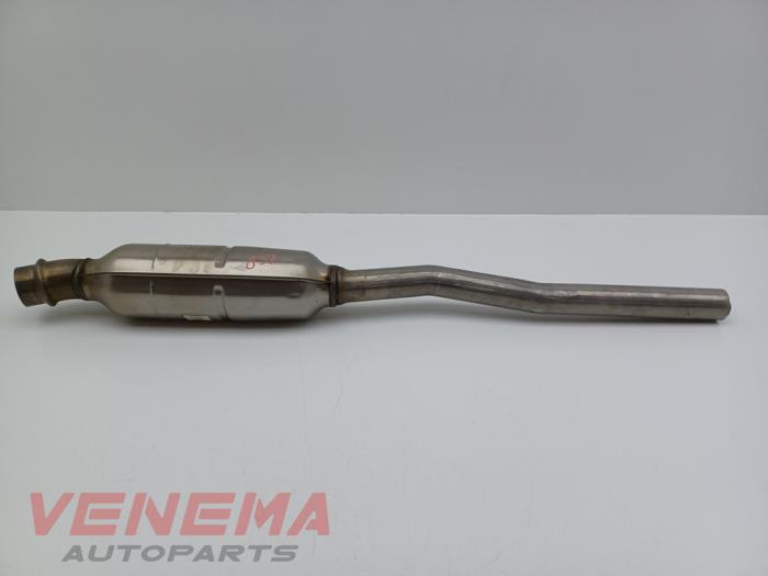 Usagé Catalyseur BMW 1 serie (F70) 120 1.5 TwinPower Turbo 12V Prix € 399,99 Règlement à la marge proposé par Venema Autoparts