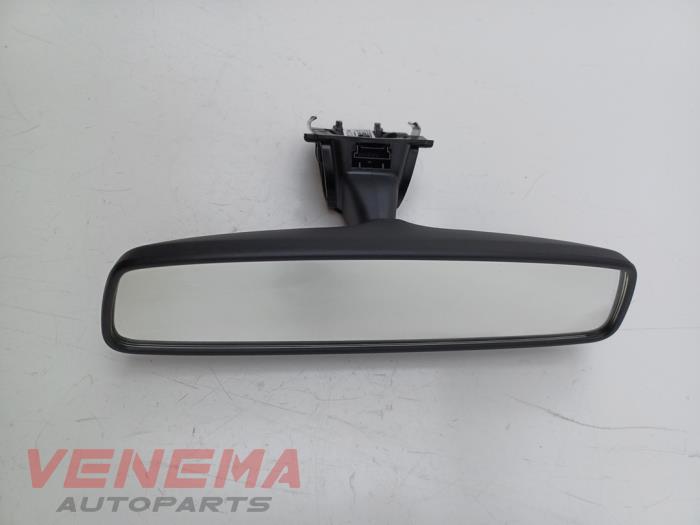 Używane Lusterko wewnetrzne BMW 1 serie (F70) 120 1.5 TwinPower Turbo 12V Cena € 74,99 Procedura marży oferowane przez Venema Autoparts