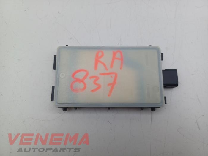 Begagnade Radarsensor BMW 1 serie (F70) 120 1.5 TwinPower Turbo 12V Pris € 199,99 Marginaltabell erbjuds av Venema Autoparts