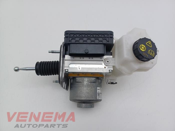 Usados Servofreno BMW 1 serie (F70) 120 1.5 TwinPower Turbo 12V Precio € 574,99 Norma de margen ofrecido por Venema Autoparts