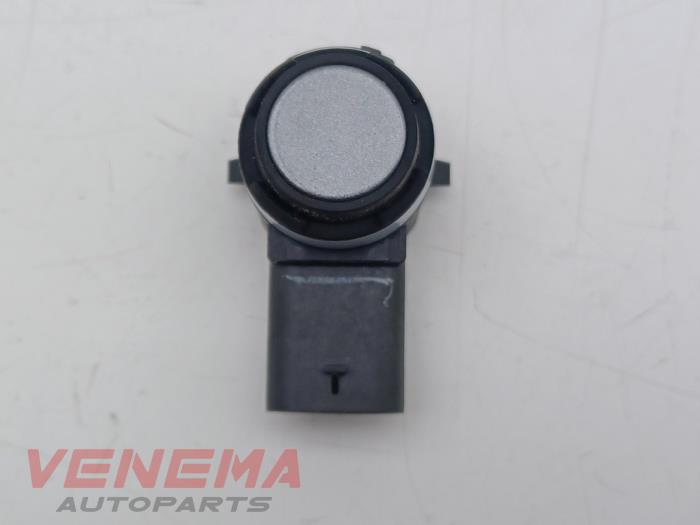 Begagnade Parkeringssensor BMW 1 serie (F70) 120 1.5 TwinPower Turbo 12V Pris € 59,99 Marginaltabell erbjuds av Venema Autoparts