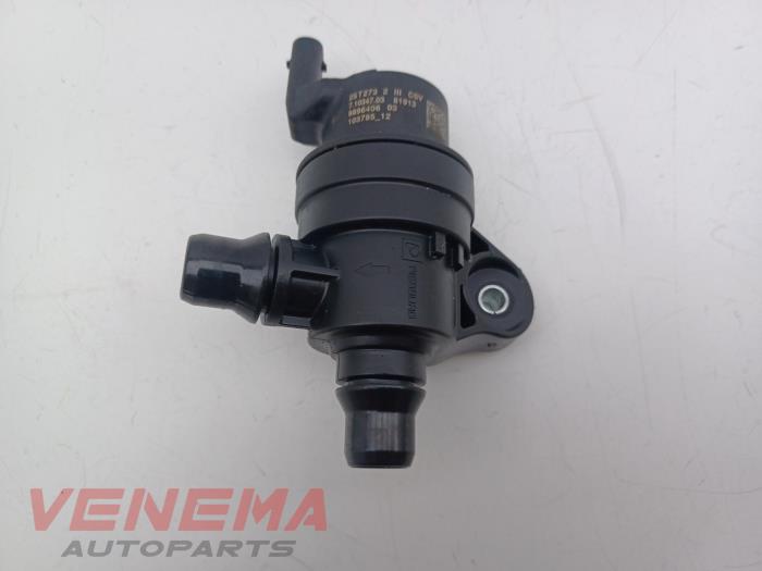 Begagnade Extra vattenpump BMW 1 serie (F70) 120 1.5 TwinPower Turbo 12V Pris € 34,99 Marginaltabell erbjuds av Venema Autoparts