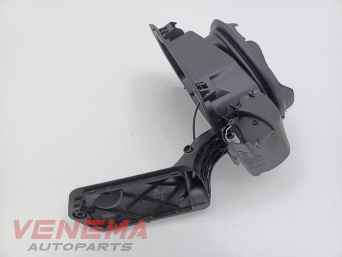 Begagnade Tanklucka BMW 1 serie (F70) 120 1.5 TwinPower Turbo 12V Pris € 89,99 Marginaltabell erbjuds av Venema Autoparts