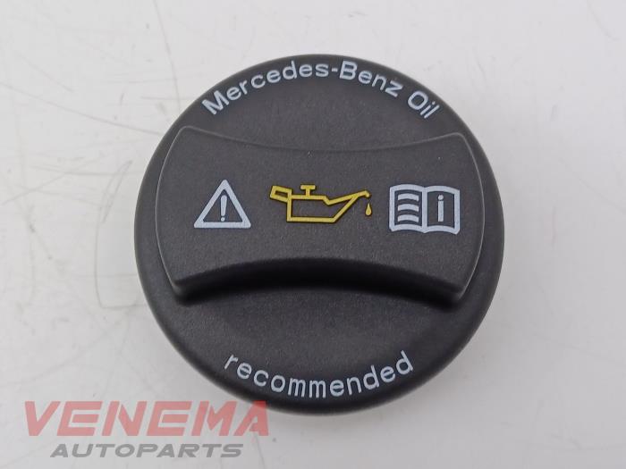Gebrauchte Ölkappe Mercedes E Estate (S213) E-220d 2.0 Turbo 16V Preis € 9,99 Margenregelung angeboten von Venema Autoparts