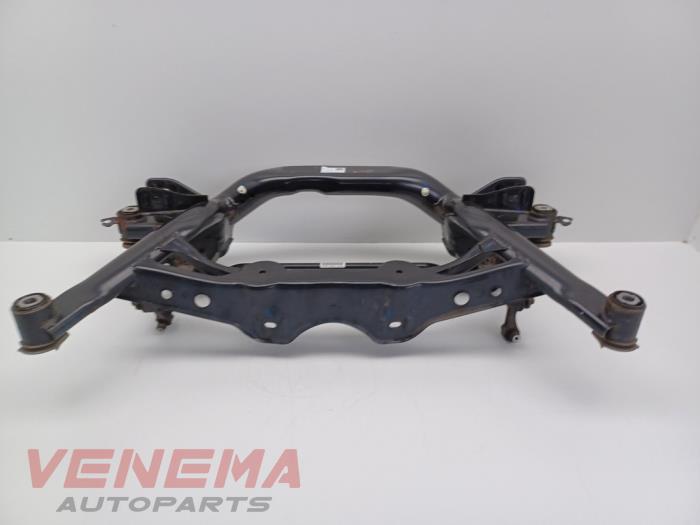 Usados Subchasis Audi Q3 (F3B) 1.4 45 TFSI e 16V Precio € 127,04 IVA incluido ofrecido por Venema Autoparts
