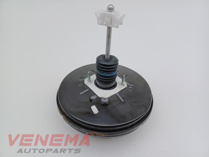 Usados Servofreno Skoda Octavia Combi (5EAC) 2.0 TDI RS 16V Precio € 29,99 Norma de margen ofrecido por Venema Autoparts