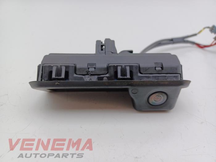 Używane Kamera cofania Audi Q3 (F3B) 1.4 45 TFSI e 16V Cena € 139,14 Z VAT oferowane przez Venema Autoparts