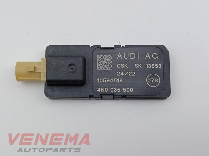 Używane Antena Audi Q3 (F3B) 1.4 45 TFSI e 16V Cena € 10,88 Z VAT oferowane przez Venema Autoparts