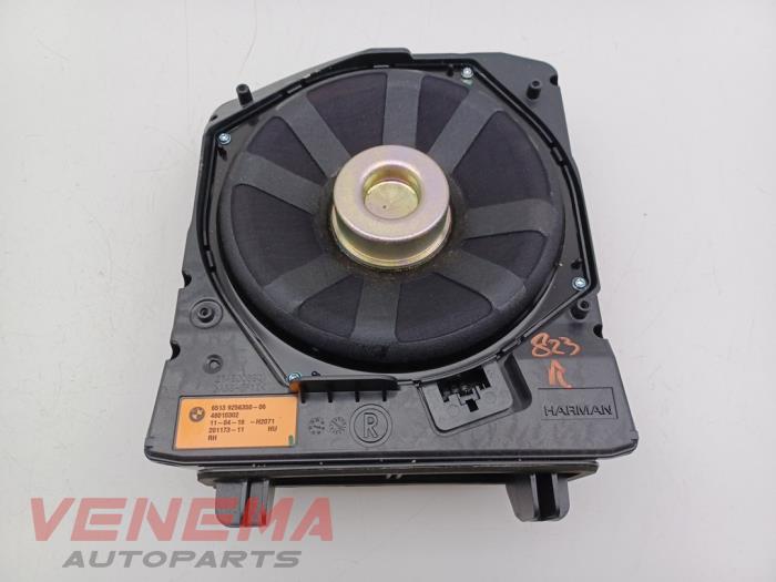 Gebrauchte Subwoofer Mini Mini Convertible (F57) 2.0 16V John Cooper Works Preis € 124,99 Margenregelung angeboten von Venema Autoparts