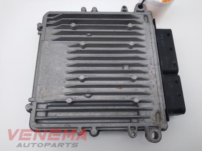 Engine management computer from a Mercedes-Benz GLK (204.7/9) 3.0 320 CDI 24V 4-Matic 2010