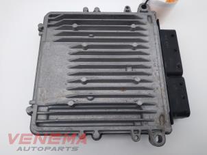 Engine management computer from a Mercedes-Benz GLK (204.7/9) 3.0 320 CDI 24V 4-Matic 2010