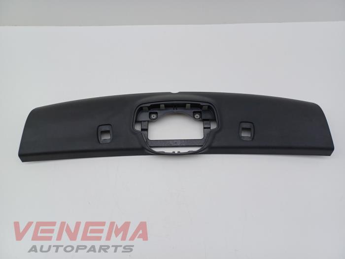 Gear shift rod
