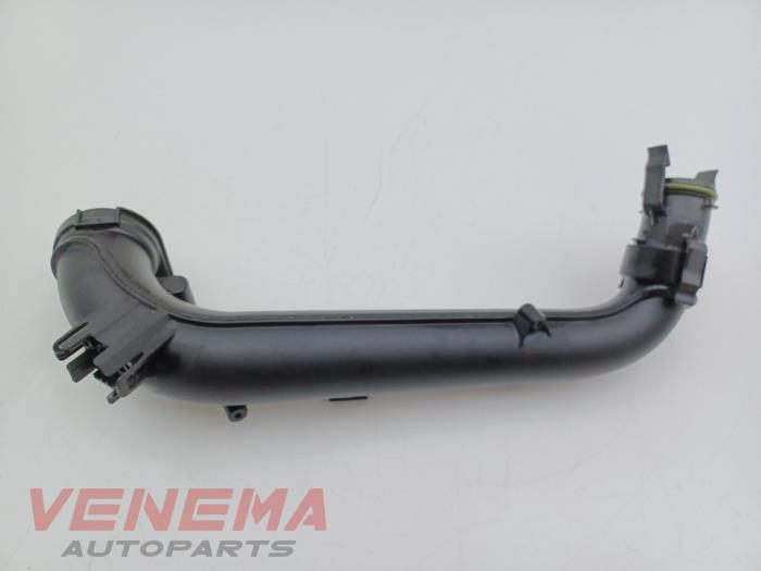 Usagé Tube intercooler Audi Q3 (F3B) 1.4 45 TFSI e 16V Prix € 25,40 Prix TTC proposé par Venema Autoparts