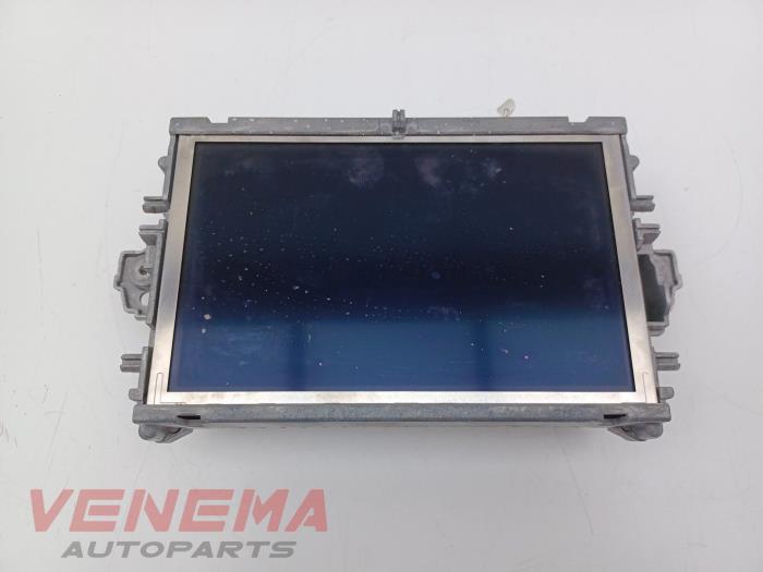Begagnade Innerdisplay Mercedes E Estate (S212) E-350 CDI BlueTEC 3.0 V6 24V Pris € 69,99 Marginaltabell erbjuds av Venema Autoparts