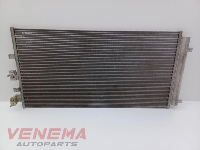 Usagé Condenseur de climatisation Ford Focus 4 Wagon 1.5 EcoBlue 120 Prix € 94,99 Règlement à la marge proposé par Venema Autoparts