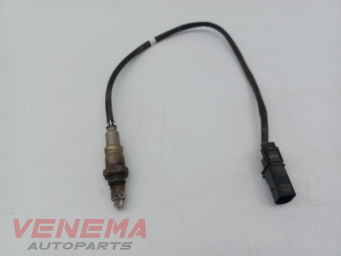 Lambda probe from a Volkswagen Golf VII (AUA) 1.5 TSI Evo BMT 16V 2018