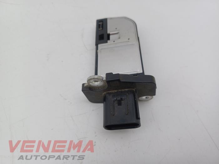 Luftmassenmesser van een Ford Focus 4 Wagon 1.5 EcoBlue 120 2021
