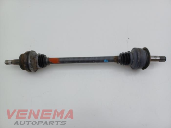 Gebrauchte Antriebswelle links hinten Mercedes E Estate (S212) E-350 CDI BlueTEC 3.0 V6 24V Preis € 39,99 Margenregelung angeboten von Venema Autoparts