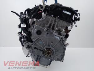 Engine from a BMW 3 serie Touring (G21) 318d 2.0 TwinPower Turbo 16V Mild Hybrid 2022