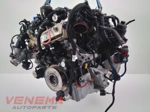 Engine from a BMW 3 serie Touring (G21) 318d 2.0 TwinPower Turbo 16V Mild Hybrid 2022