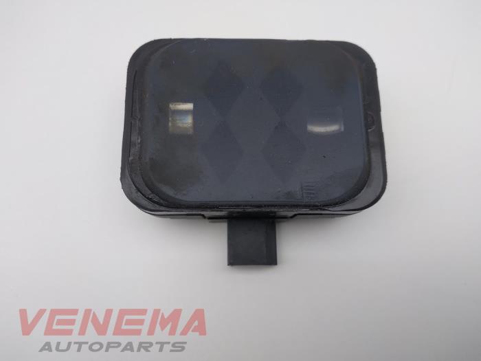 Begagnade Regnsensor Volkswagen Eos (1F7/F8) 2.0 TDI DPF Pris € 9,99 Marginaltabell erbjuds av Venema Autoparts