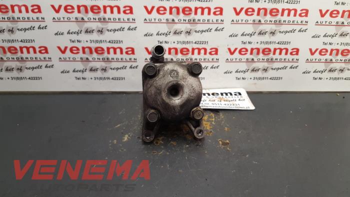 Power steering pump from a BMW 3 serie (E46/4) 316i 2003