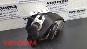 Used Front seatbelt, left Volkswagen Passat (3B3) Price on request offered by Venema Autoparts
