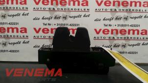 Usagé Serrure de coffre Peugeot 307 SW (3H) 1.6 HDiF 110 16V Prix sur demande proposé par Venema Autoparts