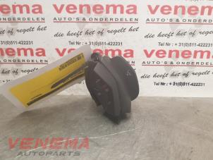 Used Steering wheel mounted radio control Ford Focus 3 Wagon 1.6 TDCi 95 Price € 19,95 Margin scheme offered by Venema Autoparts