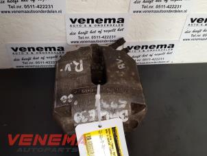 Used Front brake calliper, right BMW 5 serie (E39) 523i 24V Price on request offered by Venema Autoparts