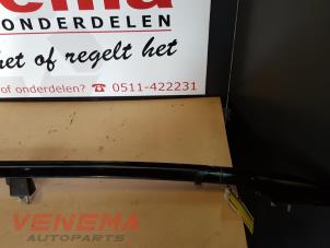 Used Roof rail kit Volkswagen Passat Variant (3C5) Price on request offered by Venema Autoparts