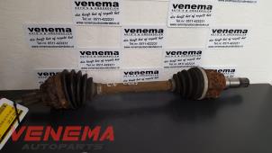 Used Front drive shaft, left Ford Focus 2 1.6 16V Price € 69,99 Margin scheme offered by Venema Autoparts