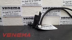 Gebrauchte Scheibensprüherpumpe vorne Citroen C3 (SC) 1.2 12V Vti Preis € 12,00 Margenregelung angeboten von Venema Autoparts