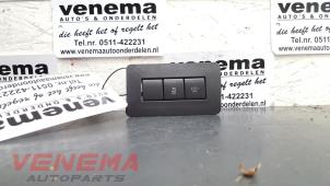Gebrauchte ESP Schalter Citroen C3 (SC) 1.2 12V Vti Preis € 10,00 Margenregelung angeboten von Venema Autoparts