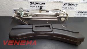 Used Tyre repair kit Audi A4 Avant (B7) 2.0 TDI Price on request offered by Venema Autoparts