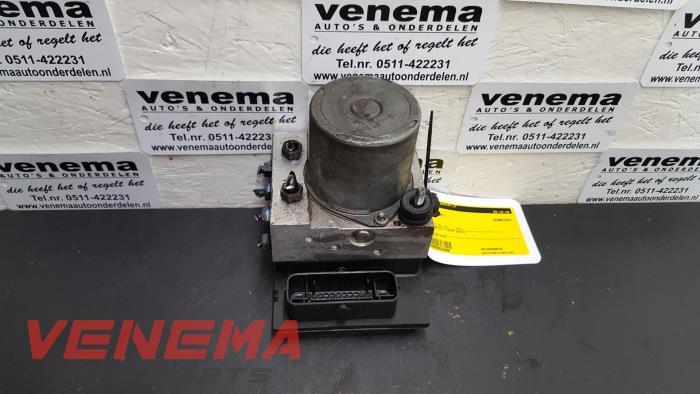 Gebrauchte ABS Pumpe Audi A4 Avant (B7) 2.0 TDI Preis € 44,99 Margenregelung angeboten von Venema Autoparts