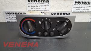 Begagnade Värmekontrollpanel Opel Tigra Twin Top 1.4 16V Pris € 39,95 Marginaltabell erbjuds av Venema Autoparts