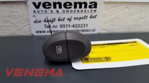 Used Rear window heating switch Renault Scénic I (JA) Price on request offered by Venema Autoparts