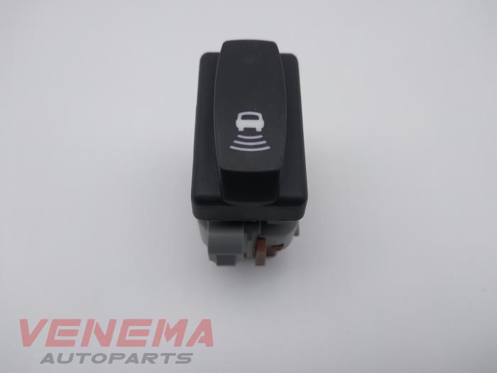 Usados Interruptor PDC Renault Espace (JK) Precio € 9,99 Norma de margen ofrecido por Venema Autoparts
