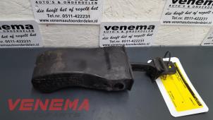Used Front door stop 4-door, right Seat Ibiza IV (6J5) 1.9 TDI 105 Price on request offered by Venema Autoparts