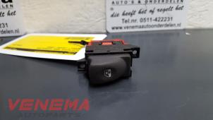 Used Electric window switch Renault Laguna I Grandtour (K56) Price on request offered by Venema Autoparts