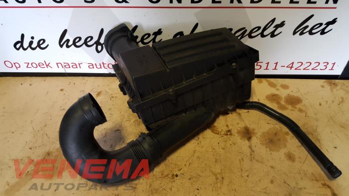 Begagnade Luftfilterhus Seat Leon (1P1) 2.0 TDI DPF Pris € 45,00 Marginaltabell erbjuds av Venema Autoparts