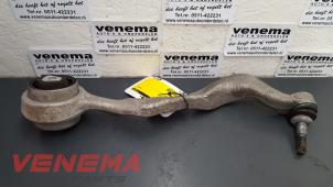 Used Front wishbone, right BMW 3 serie Touring (E91) 318i 16V Price on request offered by Venema Autoparts