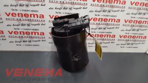 Gebrauchte Kraftstofffiltergehäuse Opel Vectra C GTS 2.2 DTI 16V Preis auf Anfrage angeboten von Venema Autoparts