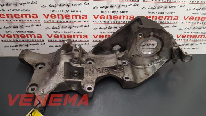 Gebrauchte Dynamostütze oben Audi A3 (8V1/8VK) 2.0 TDI 16V Preis € 39,95 Margenregelung angeboten von Venema Autoparts