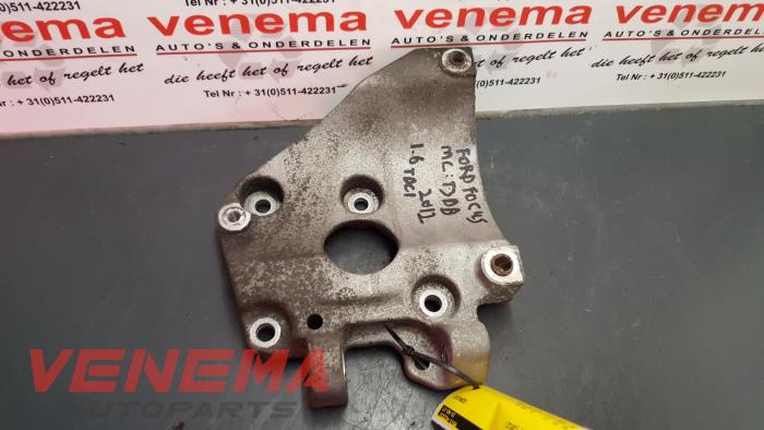 Usagé Support dynamo bas Ford Focus 3 Prix sur demande proposé par Venema Autoparts