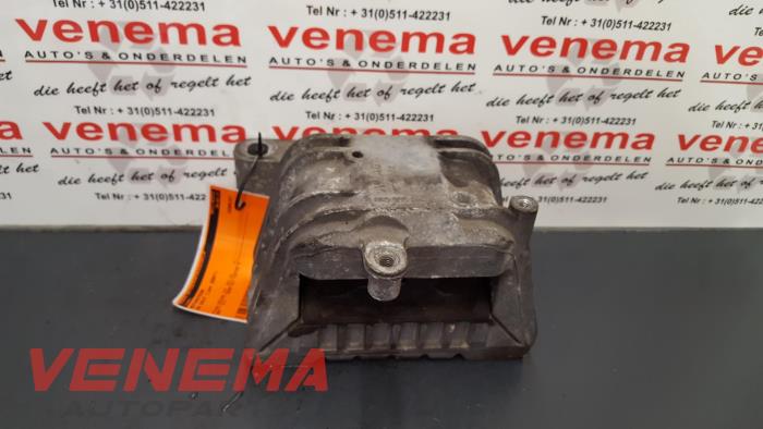 Used Engine mount Volkswagen Golf V (1K1) 2.0 TDI DPF Price € 14,99 Margin scheme offered by Venema Autoparts